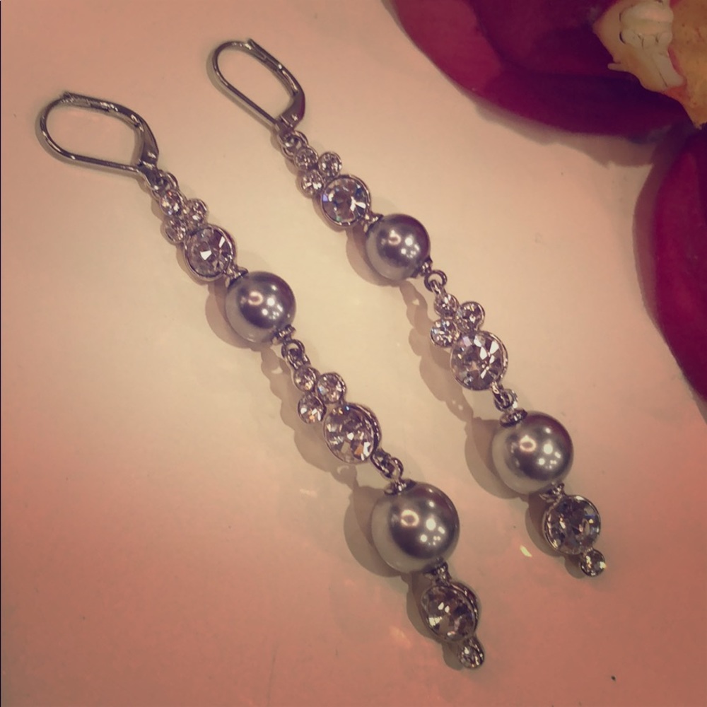 Beautiful long formal/semi-formal earrings!